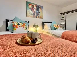 Borage House- Spacious & Stylish 3BR 18 min from Gatwick Airport, CRAWLEY