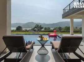 StayVista at Evara Villa - Pool, BBQ and Bonfire