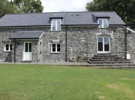 Romantic Couples' Getaway - at Ty Cerrig Barn with luxury hot tub