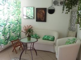 LaBandaBassottiFerrara, hotel a Monestirolo