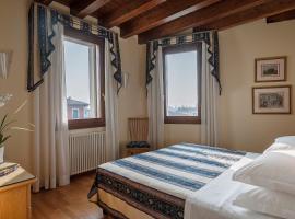 Palazzo Brando - Living Apartments, hotell i Treviso