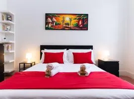 3 Suite in Centro con Balcone a 450 m dal Mare, Parcheggio Pubblico