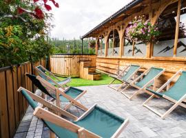 Chatka u Staszka, hotel in Male Ciche