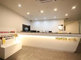 Hotel Highfere, Shin