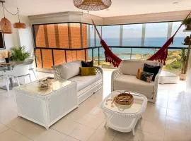 Beach front 9 min to airport DosLocosDeViaje