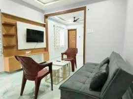 Luxury Fully Furnished 2 BHK Flats Near Srinivasa Ticket Counter