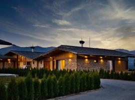Bansko Lux Villas for Ski & Chill, casa de campo em Razlog