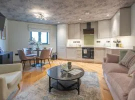 Brer - 1 Bedroom Luxury Apartment by Mint Stays