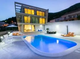 Exclusive Villa with Sea View