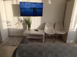 Duna Apartment, FreeGarage, 2Room, smartTV,Dishwasher,AC from July 4th, hotel v Budapešti