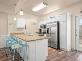 Walk to Beach Shared Pool & Grill Dog Friendly