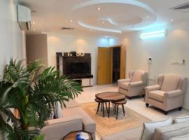 Al Hamra Family Villa فلة الحمراء العائلية, caba&ntilde;a o casa de campo en Riad