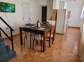 Duplex temporal VyC con estacionamiento