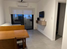 ETOCS - Departamento con piscina - Excelente ubicación - Opcional cochera, hotel i Bahía Blanca