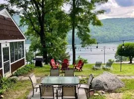 Brown House, Lake, Boat Dock, King Bed, Grill