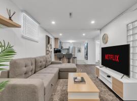 Luxury Suite, Steps to Calgary DT, River, Hospital, viešbutis Kalgaryje