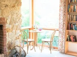 Adelaide Hills Camellia Cottage Wifi