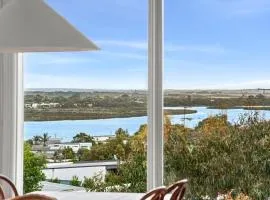 Coastal Beach House with Panoramic Views and Stunning Sunsets