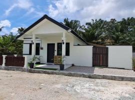 Tiny Tijani Homestay, khách sạn ở Kulai