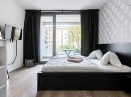 200Mb WIFI, Supermarket On-site, 12min City Center