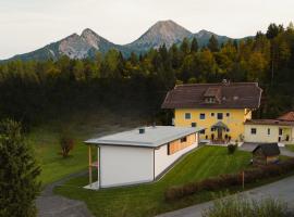 G&auml;stehaus Elisabeth, beach hotel sa Oberaichwald