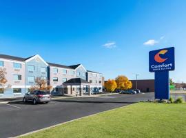 Comfort Inn & Suites Mason City - Clear Lake, kh&aacute;ch sạn gần Mason City Municipal - MCW, Mason City