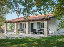 Amazing Home In Kanfanar With Kitchen