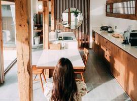 Korean Chalet 소연정 Hanok stay, Hotel in Andong