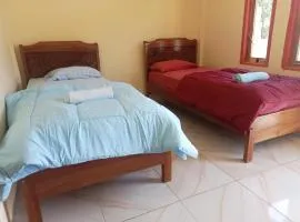 D'Flores Guest House