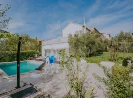 Three-Bedroom Holiday Home In Brtonigla
