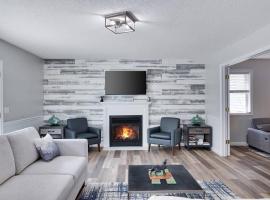 Cozy Poconos Retreat Hot tub, Game room and igloo, Ferienhaus in Tobyhanna
