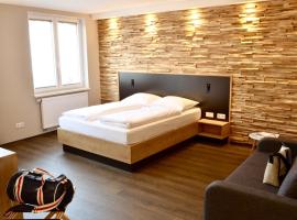 Hotel FIVE, hotel near Nurnberg Airport - NUE, Nuremberg