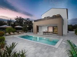 Nice Home In Dobrinj With Wifi