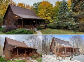 The Hillside Hideaway at Crystal Lake - Great Spa! – hotel w mieście Beulah