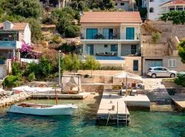 Stunning Home In Blato