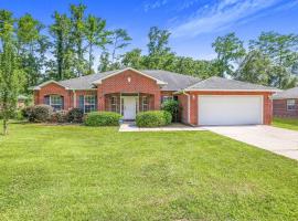 Our Happy Place Spacious 4 bdrm by OWA Tanger, hotel v destinaci Foley