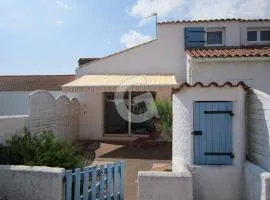 Pavillon pour 4 à 150m de la plage et 500m du centre de La Tranche-sur-Mer, avec terrasse et garage - FR-1-357-48