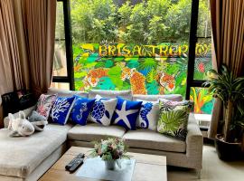 Brisa Tropical, hotel a Krabi town
