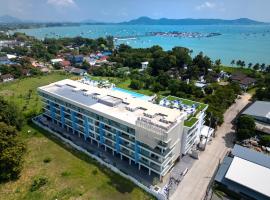Chalong Marina Bay View Phuket, hotel de luxo em Praia de Rawai
