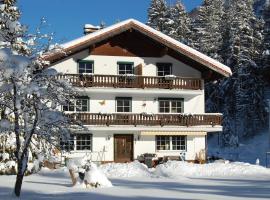 Haus Waldrast, hotel v destinaci Elbigenalp