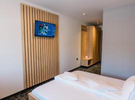 Complex Turistic Capus & Spa, ξενοδοχείο με τζακούζι σε Căpuşu Mare