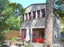 Maison dans un parc boisé jusqu'à 7 pers, plages à pied
