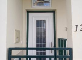 Nazaré Holidays, hotel v destinaci Nazaré