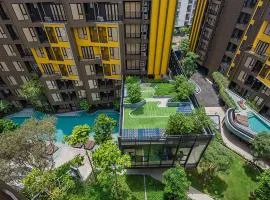 The Base Central Phuket、プーケットタウンのコンドミニアム