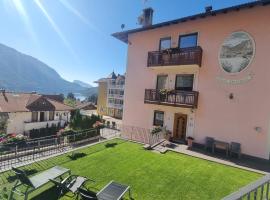 Casa Dorigoni a Molveno, hotel a Molveno