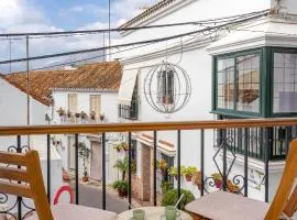 Terra by La Pita - Central Premium Apartment with Parking