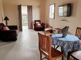 F3 à 20 mn du centre ville et 15 mn de l'aéroport, hotel v destinaci Libreville