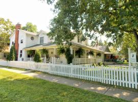 Finlay House Bed and Breakfast Niagara - on - the - Lake – hotel butikowy w mieście Niagara-on-the-Lake