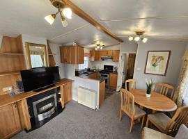 8 Berth Caravan - North Shore Holiday Park Skegness 3 Bedrooms, hôtel à Skegness