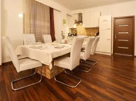 Großes, vollausgestattes Apartment für 5 Personen mit WLAN, vollausgestatteter Küche, Waschmaschine und Trockner